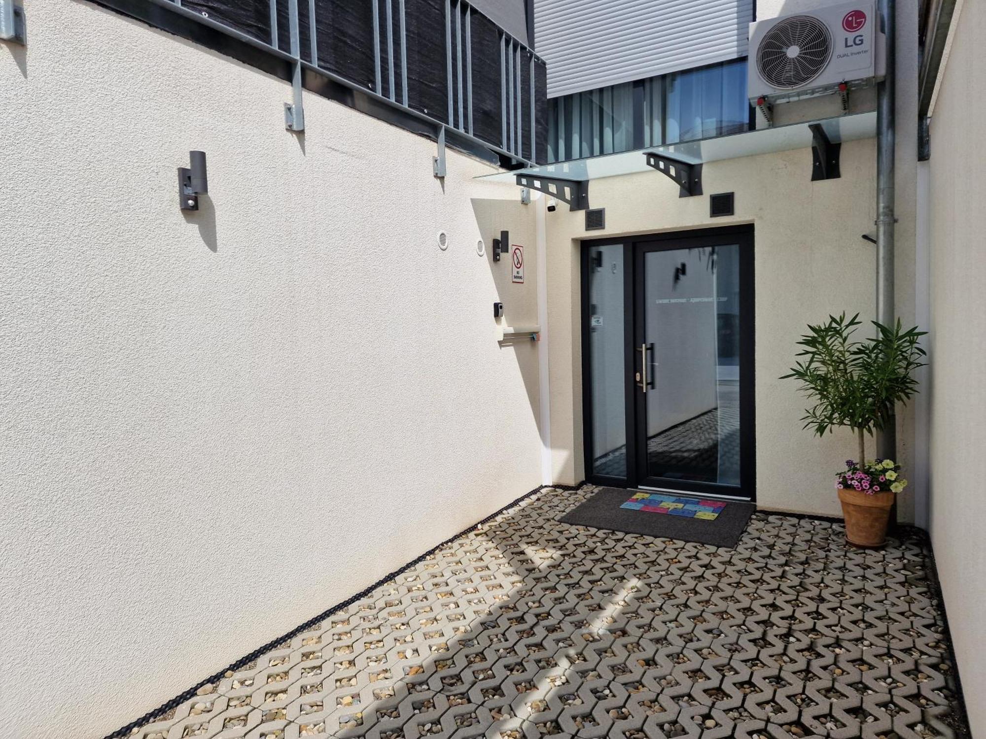 Sweet Retreat Apartment Lahr Лар Екстериор снимка